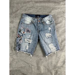 Refuge Embroidered Denim Cutoff Jean Shorts Distressed Button Fly Size 2